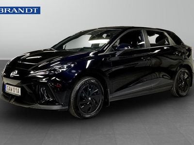 Begagnad MG MG4 EV 2023 Svart Halvkombi