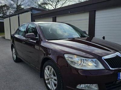 begagnad Skoda Octavia 1.6 TDI Euro 5 motorvärmare perfekt skick!