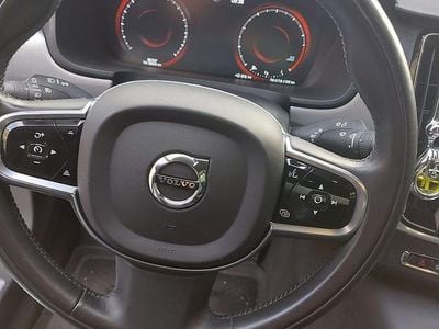 Begagnad Volvo S90 Momentum 190 HK (139 kW) 2020 Grå Sedan