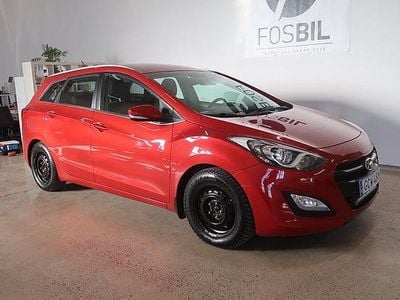 Begagnad Hyundai i30 110 HK (80 kW) 2015 Röd Kombi