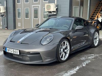Grå Begagnad 2023 Porsche 911 GT3 Sportkupé | 2 399 900 kr (Dyr)