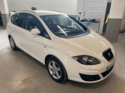 begagnad Seat Altea XL 1.6 TDI Reference M-värmare 2012, Kombi