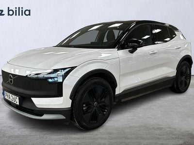 Vit Ny 2025 Volvo EX30 CC Performance SUV | 554 900 kr (Bra pris)
