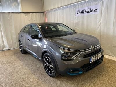 Begagnad Citroën e-C4 Feel 114 kW (156 HK) 2022 Grå Halvkombi
