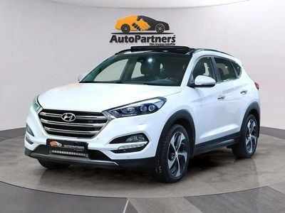 Begagnad Hyundai Tucson Premium 185 HK (136 kW) 2015 Vit SUV