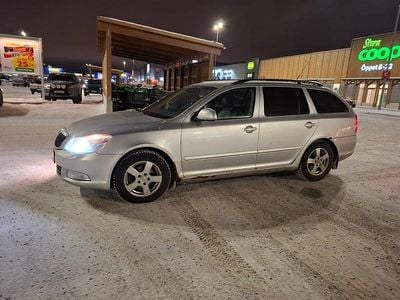 Begagnad Skoda Octavia 160 HK (117 kW) 2009 Kombi