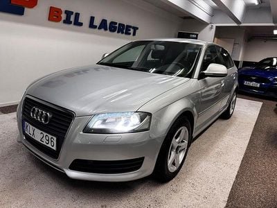 Begagnad Audi A3 Sportback Attraction 102 HK (75 kW) 2008 Silver Halvkombi