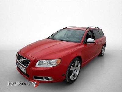 Begagnad Volvo V70 R-Design 231 HK (169 kW) 2010 Röd Kombi