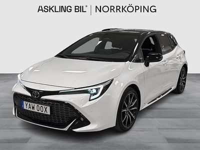 Begagnad Toyota Corolla Hybrid Sport 140 HK (102 kW) 2023 Vit Halvkombi