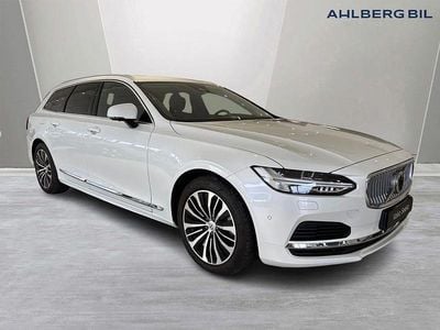 Begagnad Volvo V90 Core 355 HK (261 kW) 2025 Vit Kombi