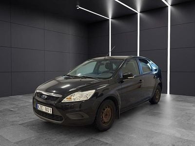 Svart Begagnad 2010 Ford Focus Halvkombi | 44 990 kr (Marknadspris)