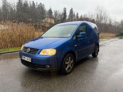 Blå Begagnad 2010 VW Caddy Minibuss | 39 900 kr (Bra pris)