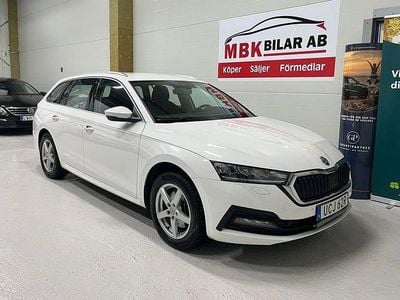Begagnad Skoda Octavia Ambition 150 HK (110 kW) 2023 Vit Kombi