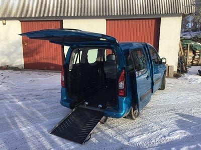 Begagnad Citroën Berlingo 92 HK (67 kW) 2013 Minibuss