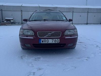Begagnad 2005 Volvo V70 Kombi | 32 000 kr (Lite dyr)
