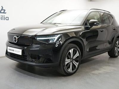 Svart Begagnad 2022 Volvo XC40 Core SUV | 299 900 kr