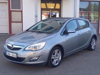 begagnad Opel Astra 1.6 Euro 5 Automat Nyservad Fint skick