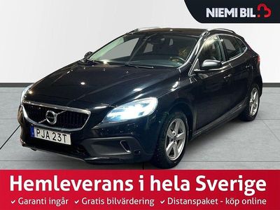 Svart Begagnad 2019 Volvo V40 CC Momentum Kombi | 209 900 kr (Marknadspris)