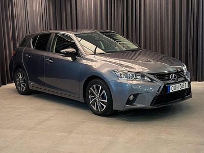 Lexus CT200h