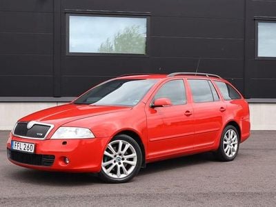Röd Begagnad 2006 Skoda Octavia Sport Kombi | 39 900 kr (Dyr)