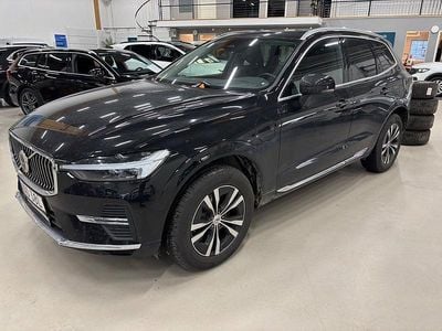 Svart Begagnad 2022 Volvo XC60 Momentum SUV | 409 000 kr (Bra pris)