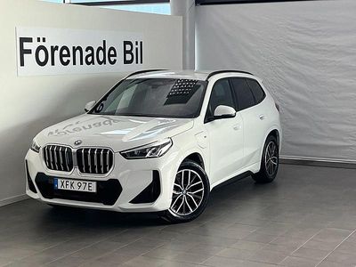 Vit Begagnad 2025 BMW X1 M Sport SUV | 519 000 kr (Marknadspris)