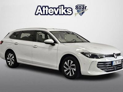 Vit Begagnad 2024 VW Passat Business Kombi | 334 900 kr (Lite dyr)