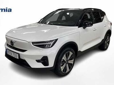 Vit Begagnad 2022 Volvo XC40 Plus SUV | 349 900 kr (Superpris)