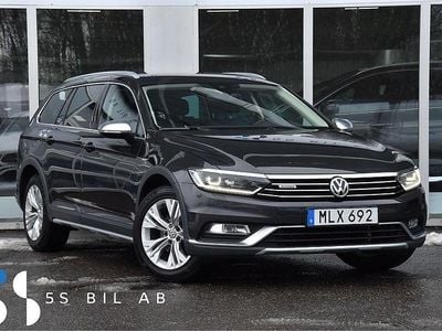 Begagnad VW Passat Alltrack Executive 220 HK (161 kW) 2018 Grå Kombi