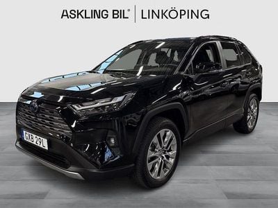Svart Begagnad 2024 Toyota RAV4 Hybrid Executive SUV | 454 000 kr (Marknadspris)