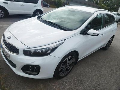 Vit Begagnad 2015 Kia Ceed Sportswagon GT-Line Kombi | 114 900 kr (Lite dyr)