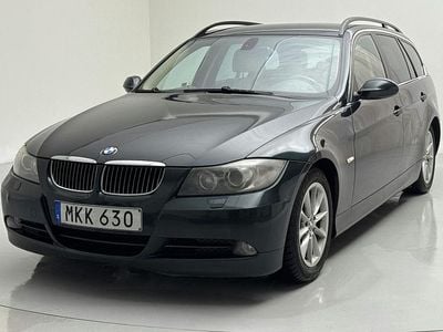 Begagnad BMW 325 Advantage 218 HK (160 kW) 2006 Mörkgrön Kombi