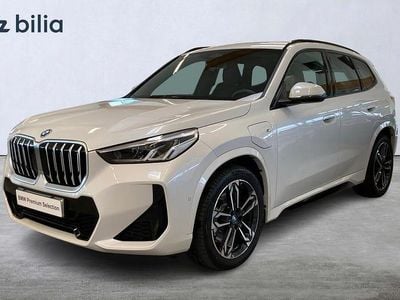 Vit Begagnad 2025 BMW X1 M Sport SUV | 538 600 kr (Marknadspris)