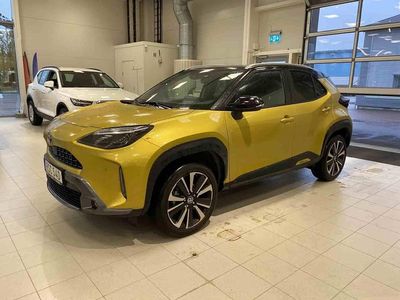 Gul Begagnad 2022 Toyota Yaris Cross SUV | 309 900 kr