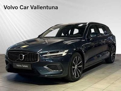 Blå Begagnad 2024 Volvo V60 Plus Kombi | 449 900 kr (Marknadspris)