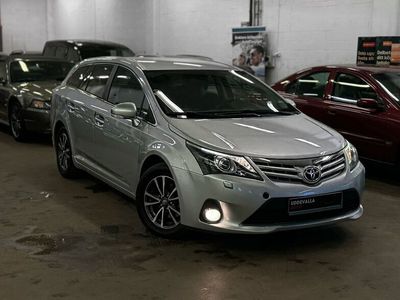 begagnad Toyota Avensis 2.0 D-4D Kamkedja Backkamera