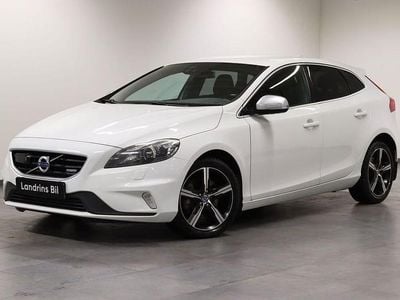 Vit Begagnad 2013 Volvo V40 R-Design Halvkombi | 129 000 kr (Marknadspris)