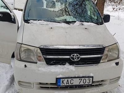 Begagnad 2010 Toyota HiAce Van | 47 000 kr