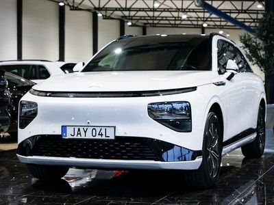 Vit Begagnad 2024 XPENG G9 SUV | 479 900 kr