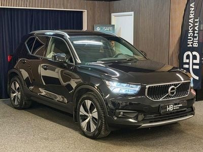 Svart Begagnad 2019 Volvo XC40 Momentum SUV | 199 900 kr (Marknadspris)