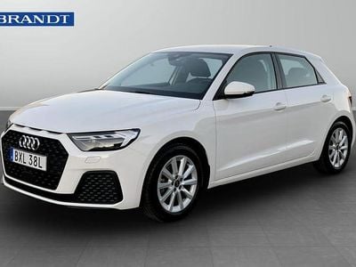 Vit Begagnad 2024 Audi A1 Sportback Proline Halvkombi | 224 900 kr (Marknadspris)