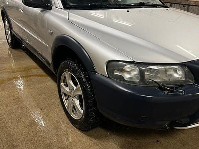 Begagnad 2003 Volvo XC70 Kombi | 18 000 kr (Marknadspris)