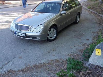 Mercedes E240