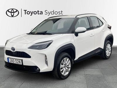 Begagnad Toyota Yaris Hybrid Active 117 HK (86 kW) 2022 Vit