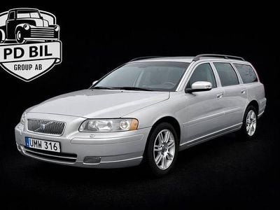 Grå Begagnad 2007 Volvo V70 Momentum Kombi | 39 900 kr (Marknadspris)