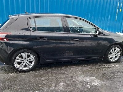 begagnad Peugeot 308 1.6 e-HDi FAP Active Euro 5 LÅGMILARE PANORAMA