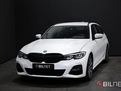 Vit Begagnad 2021 BMW 330e M Sport Kombi | 299 900 kr (Marknadspris)