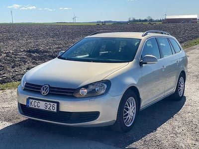 Ljusbrun Begagnad 2009 VW Golf Style Kombi | 49 900 kr (Marknadspris)