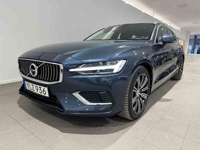 Blå Begagnad 2020 Volvo V60 Inscription Kombi | 259 500 kr (Marknadspris)