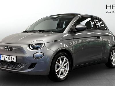 Grå Begagnad 2022 Fiat 500e Icon Halvkombi | 209 900 kr (Marknadspris)